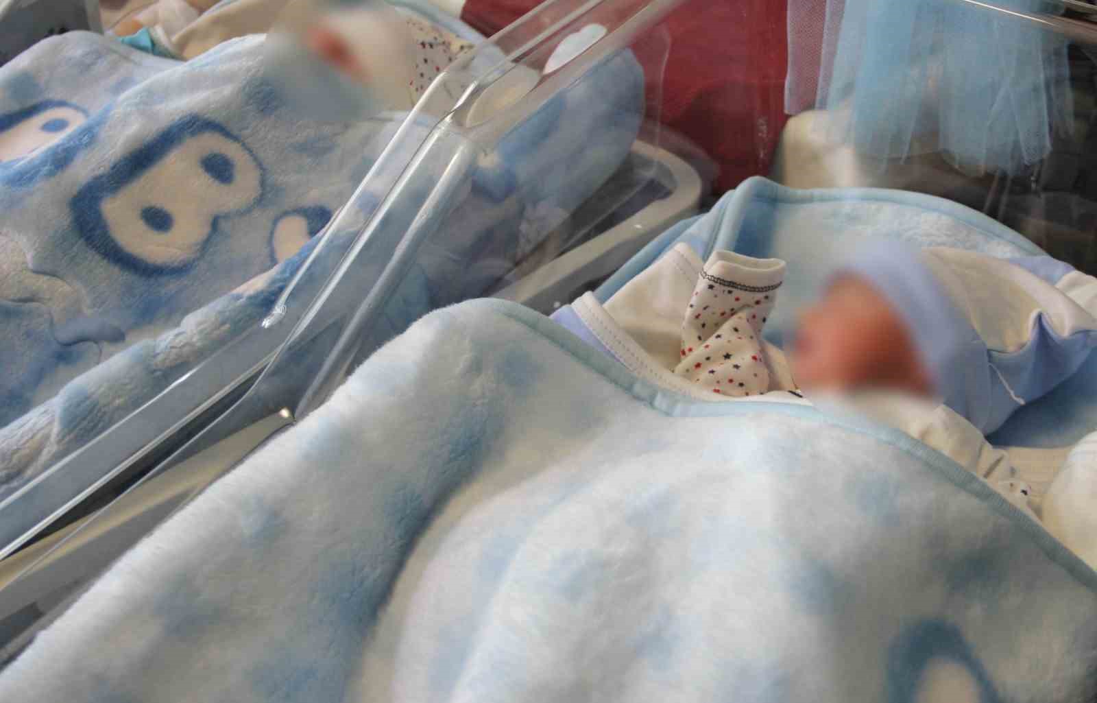 Denizli&rsquo;de yeni doğum yapan annelere 9 bin TL&rsquo;lik destek
