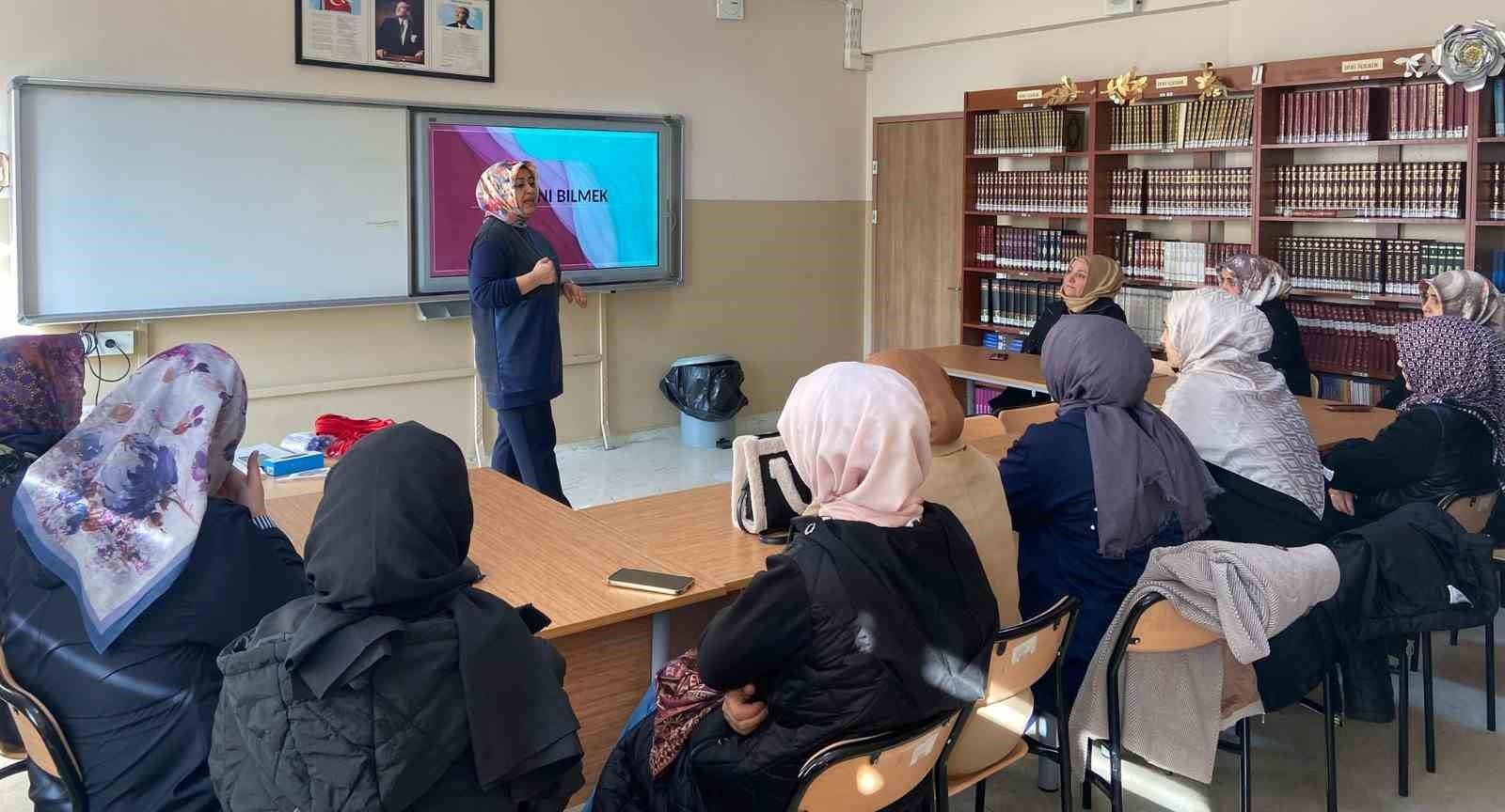 Modüler Aile Eğitim Programı kapsamında aile eğitimleri yaygınlaştırılmaya devam ediyor