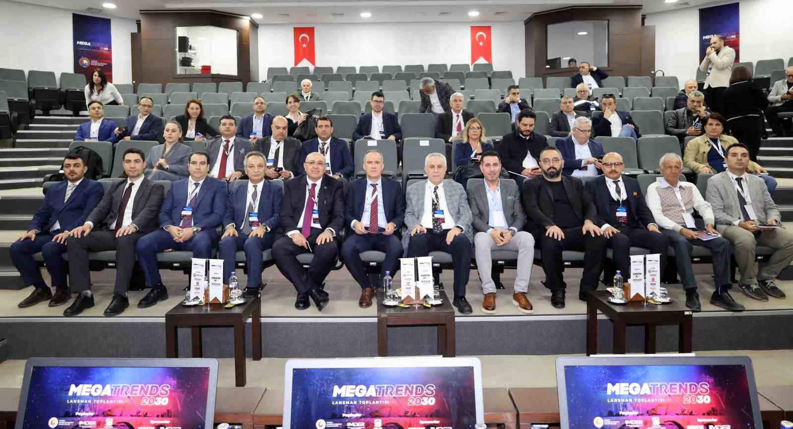 Adana&rsquo;da "MEGATRENDS 2030 Raporu Tanıtım Toplantısı" d&uuml;zenlendi
