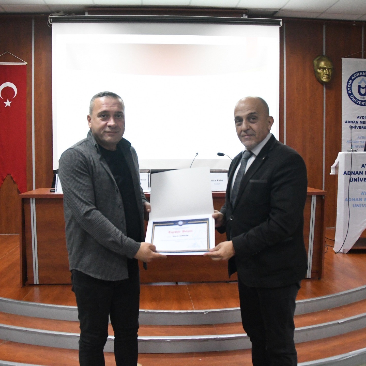 Didim MYO’da ’’ Güvende ve Farkında’’ paneli düzenlendi