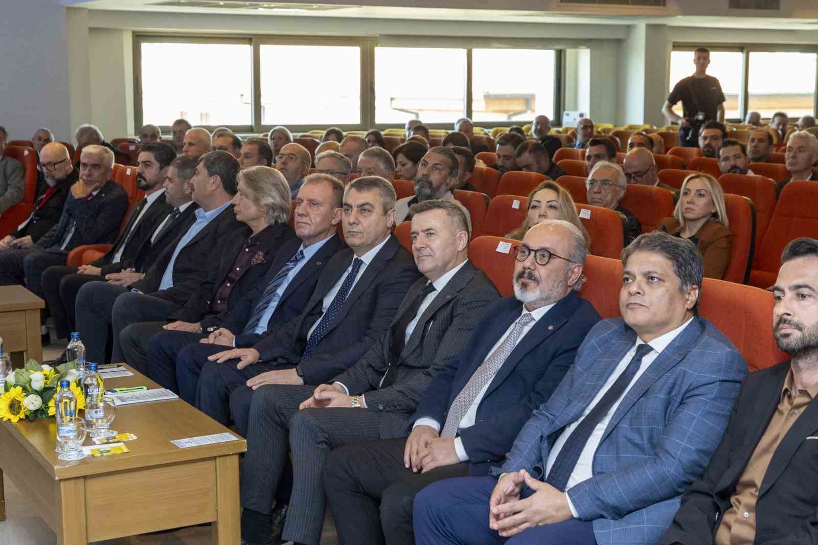 Mersin&rsquo;in marka yolculuğu masaya yatırıldı
