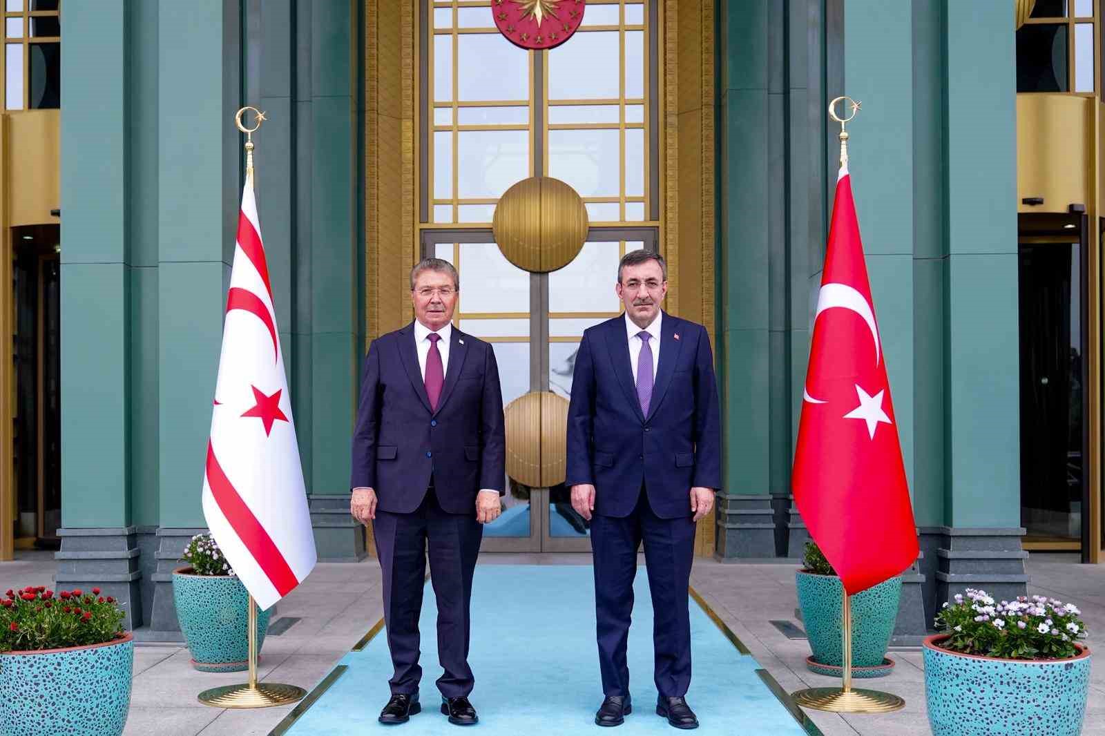 Cumhurbaşkanı Yardımcısı Yılmaz: "(KKTC ile işbirliği anlaşması) 2026 yılı anlaşması kapsamında, devirlerle birlikte yaklaşık 23 milyar T&uuml;rk lirası kaynak tahsis edilmektedir"
