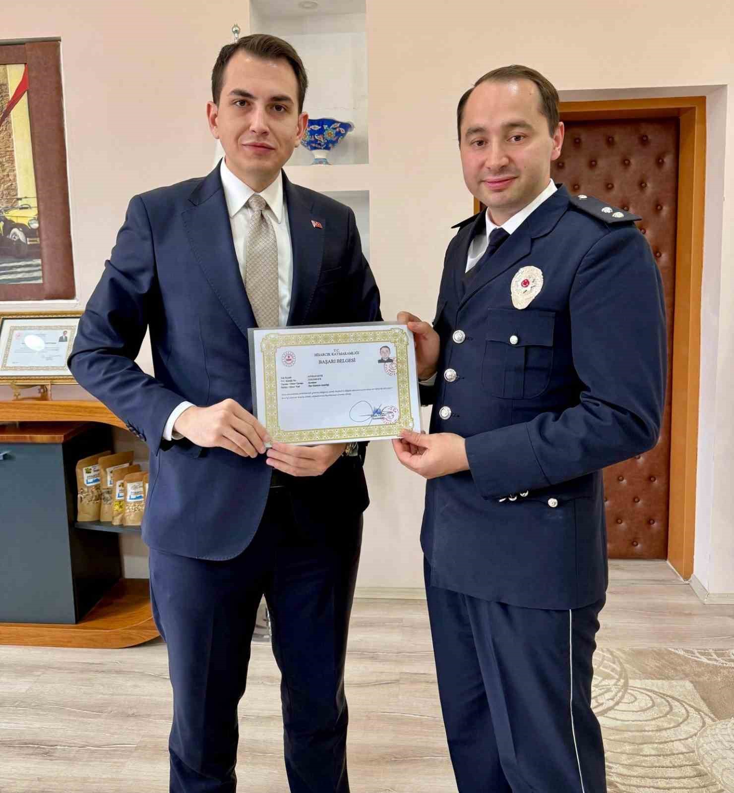 Hisarcık Kaymakamı Atam: "T&uuml;rk Polis Teşkilatı huzurumuzun ve g&uuml;venliğimizin teminatıdır"
