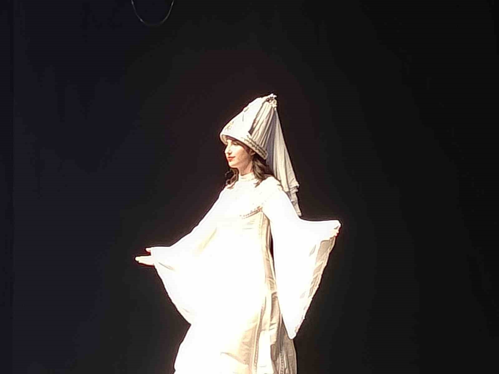 Mimar Sinan’ın eserleri kıyafetlere döküldü