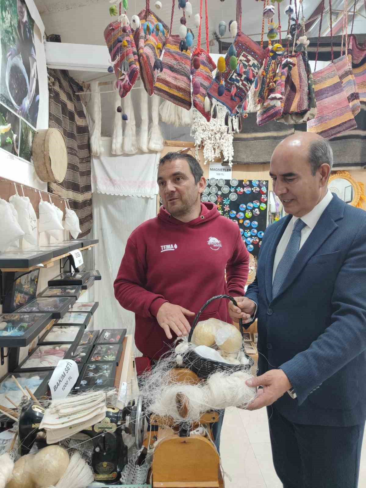 Datça’da öğrencilere ipek böcekçiliği çağrısı