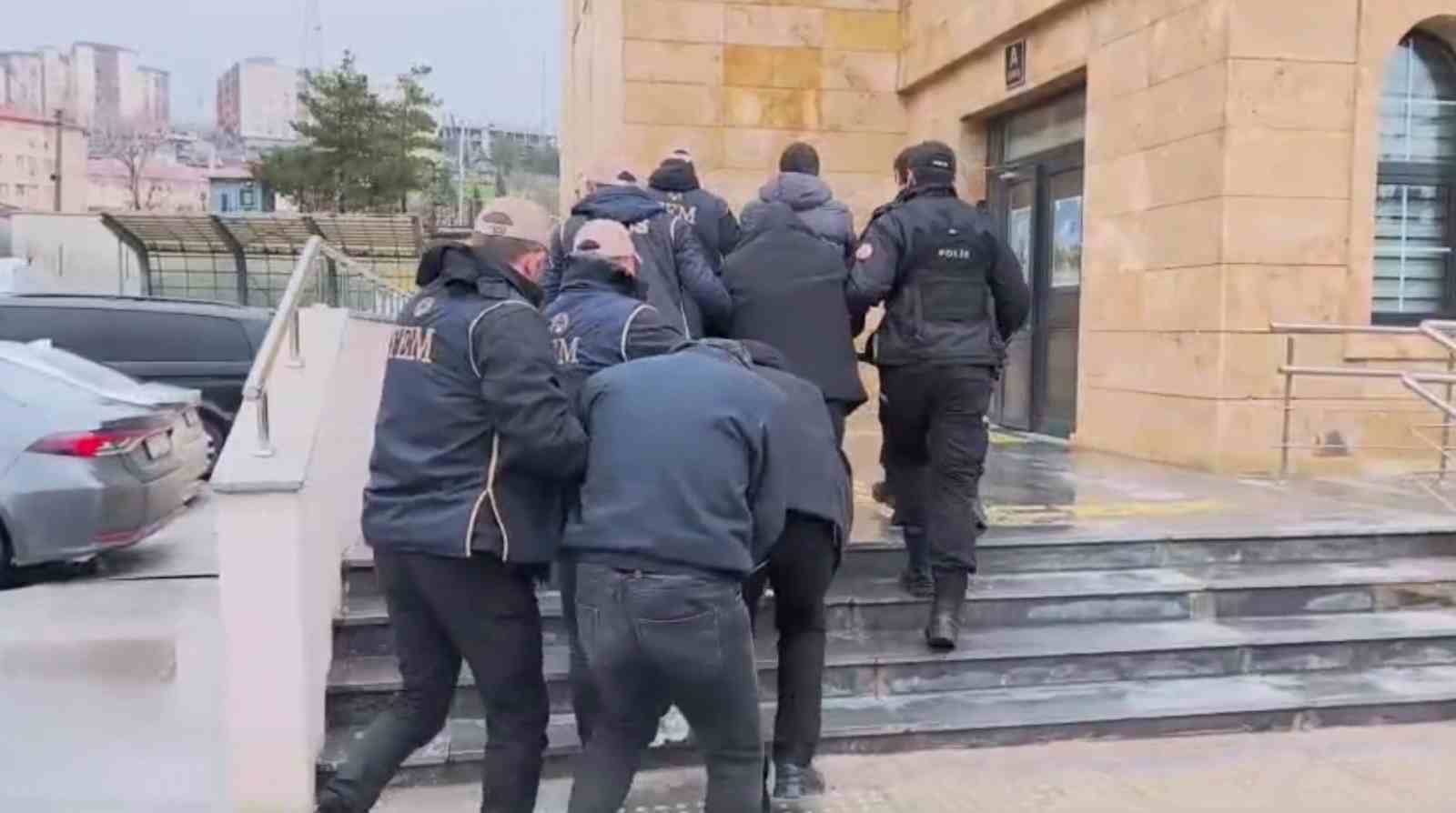 Şırnak ve Kocaeli’nde DEAŞ operasyonu: 9 gözaltı