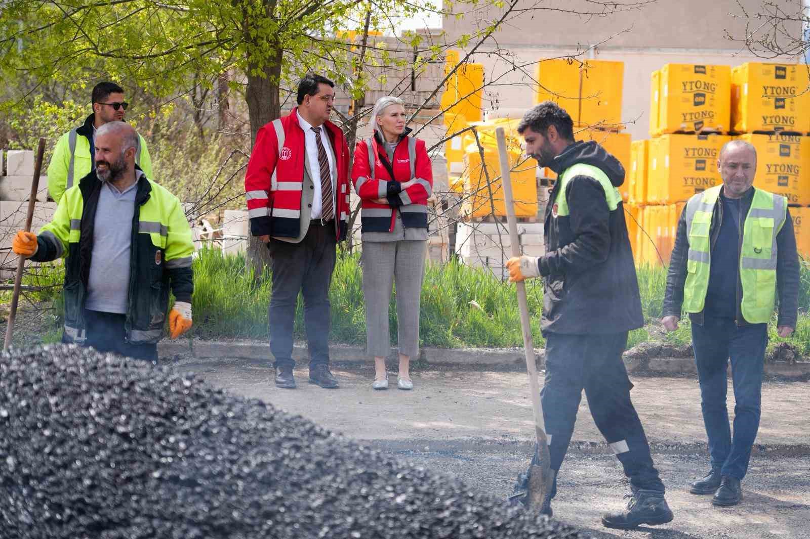 Başkan Subaşı K&uuml;&ccedil;&uuml;k Sanayi ve Soğuksu Mezarlığı&rsquo;nda &ccedil;alışmaları inceledi
