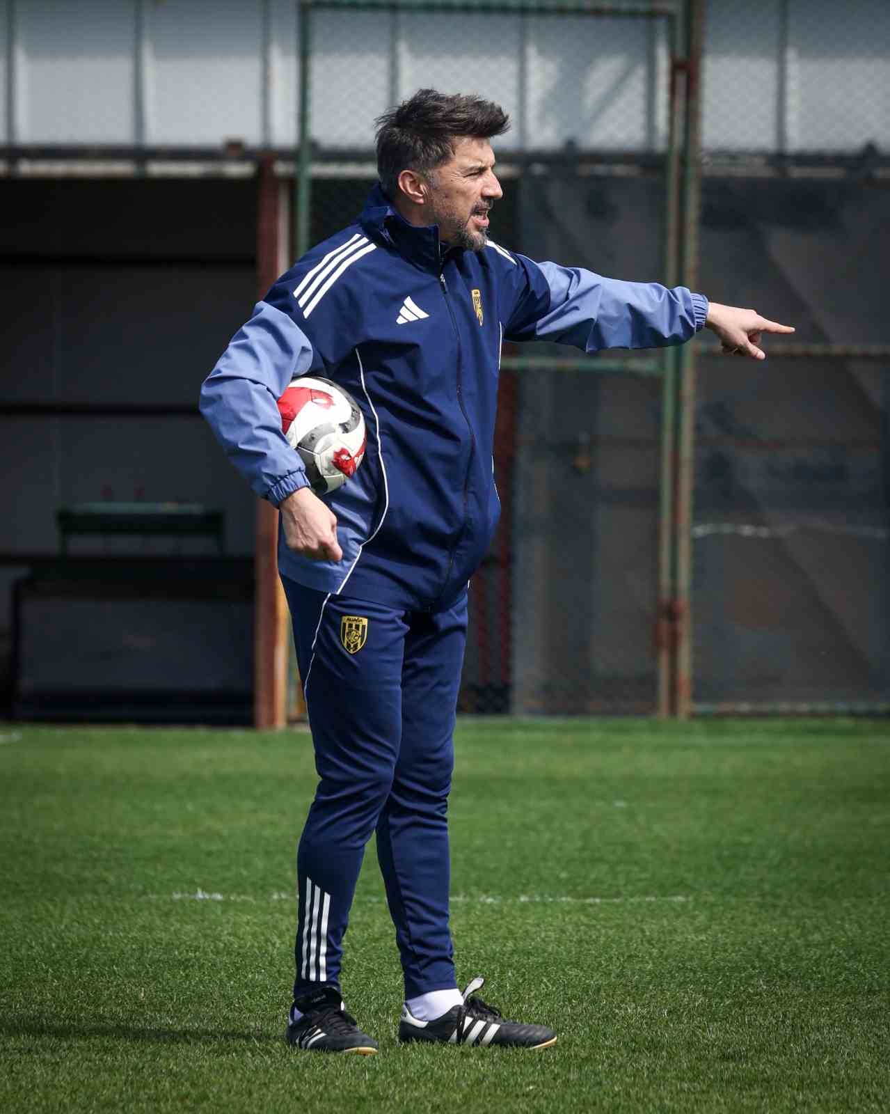 Polat &Ccedil;etin: "Her zorluğun &uuml;stesinden gelebilecek takımız"
