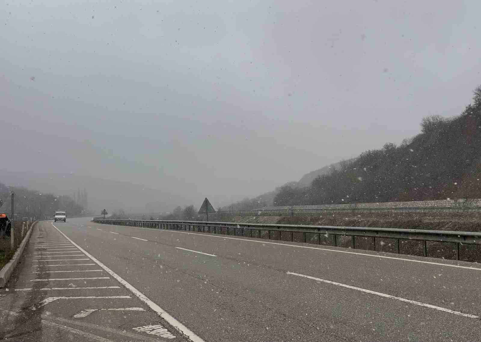 Çorum’da kar yağışı etkili oluyor