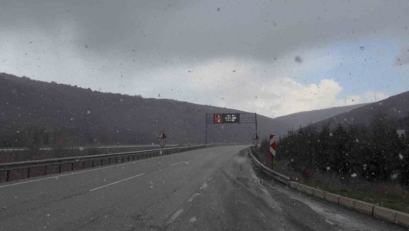 Çorum’da kar yağışı etkili oluyor