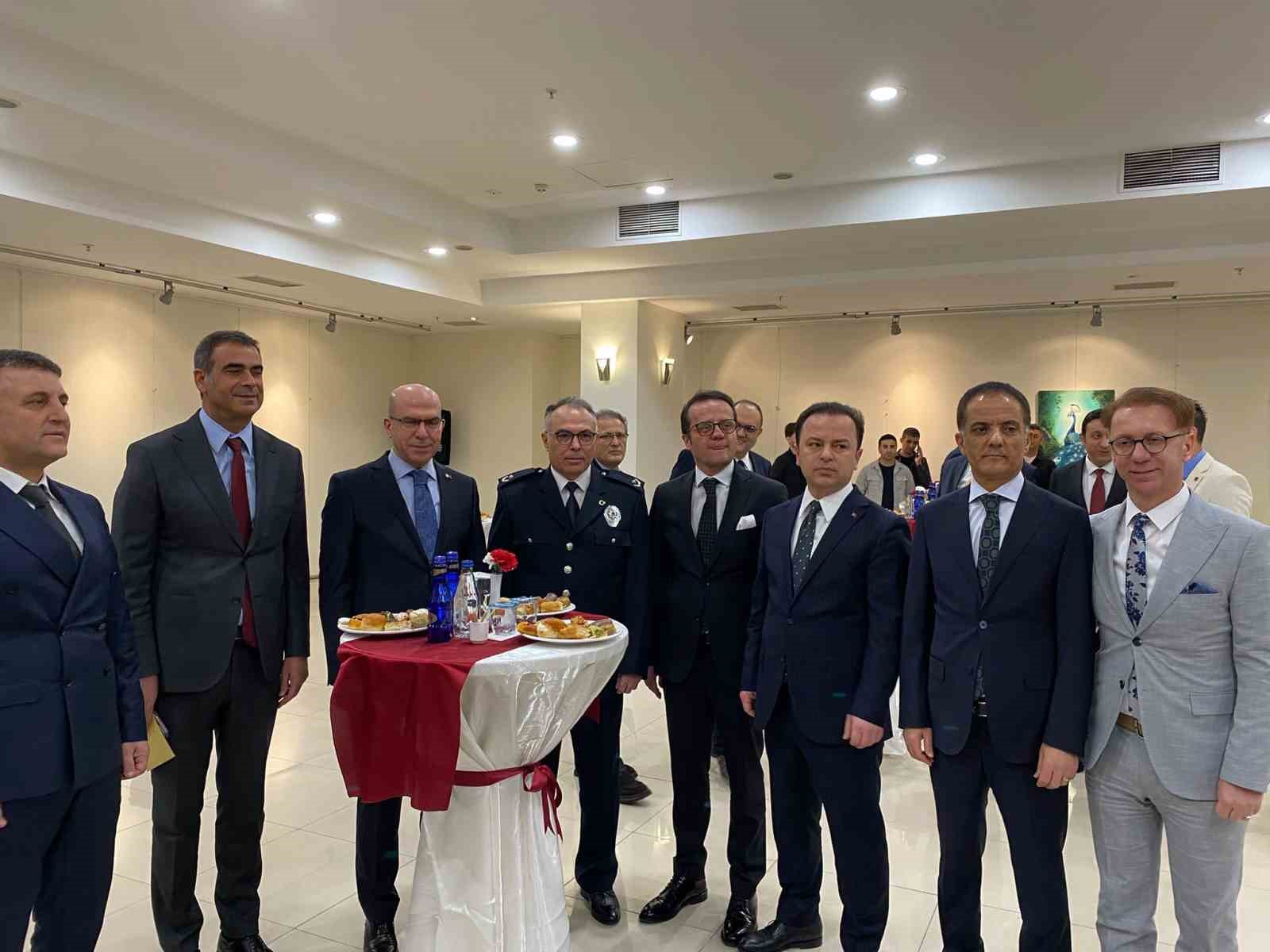 Başsavcı Mehmet Beşir G&uuml;ven polislerin polis haftasını kutladı
