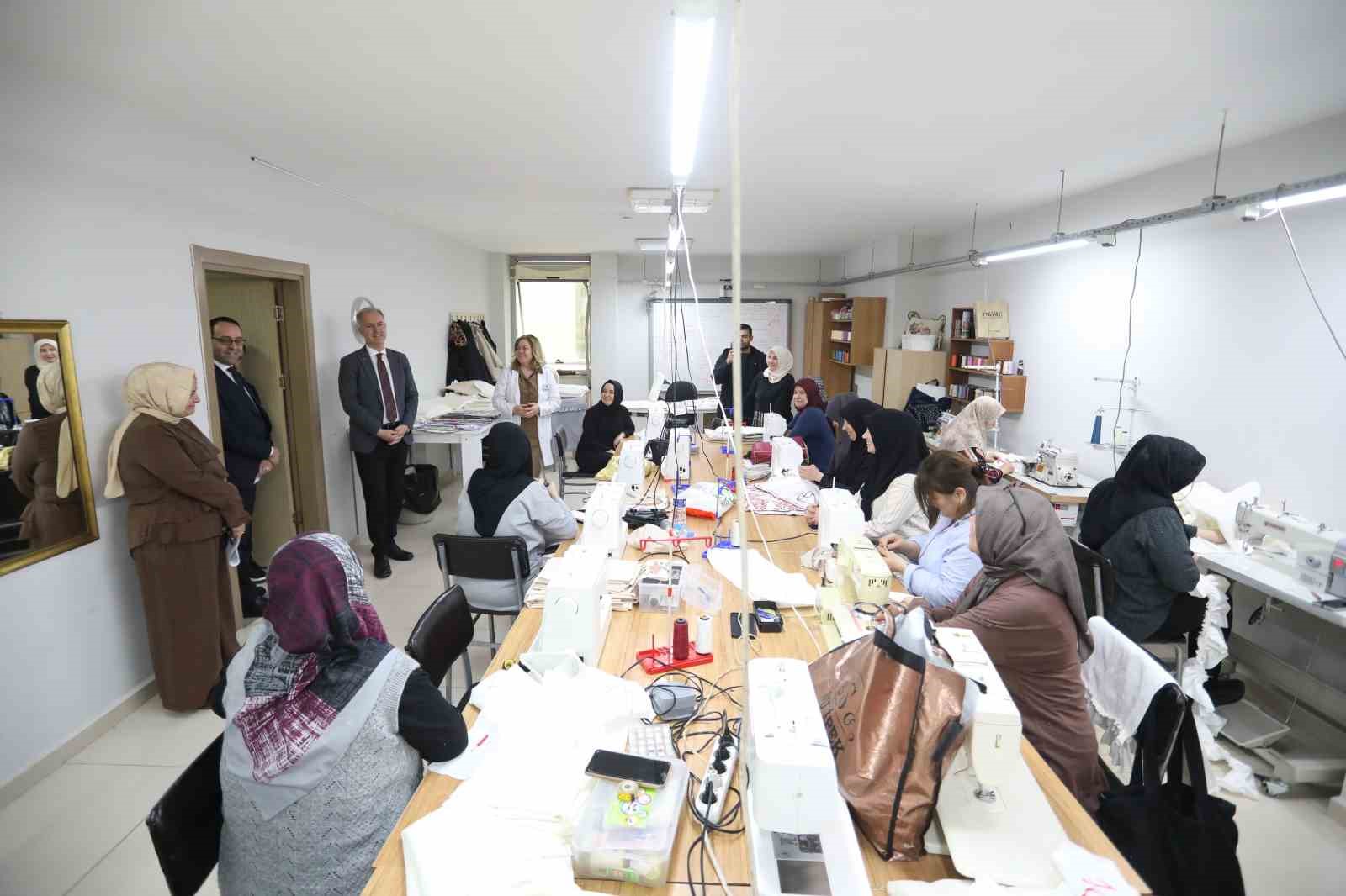 Başkan Taban&rsquo;dan İNESMEK kursiyerlerine ziyaret
