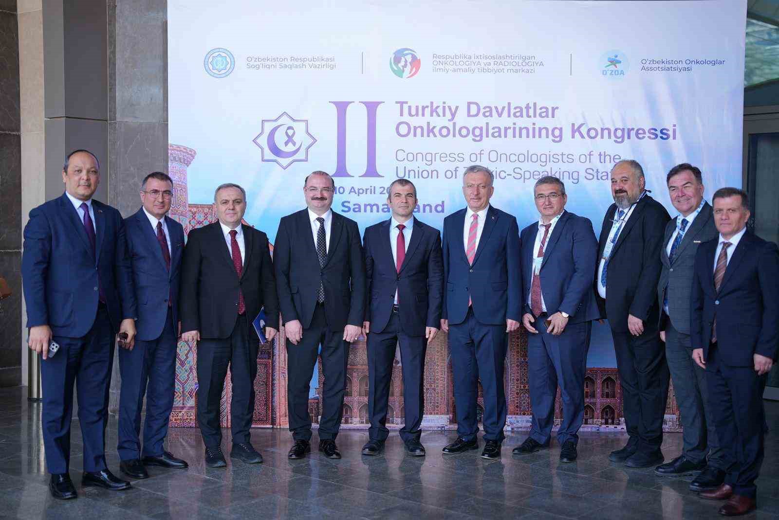 Rekt&ouml;r Hacım&uuml;ft&uuml;oğlu, 2&rsquo;nci T&uuml;rk dili konuşan devletler onkologlar kongresine katıldı
