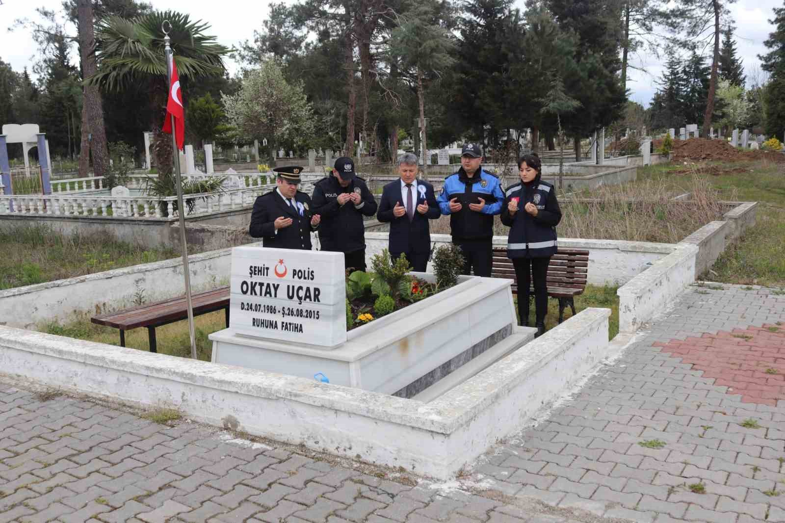 Polis Haftası: Bafra’da şehit polislere dua, vatandaşa bilgilendirme