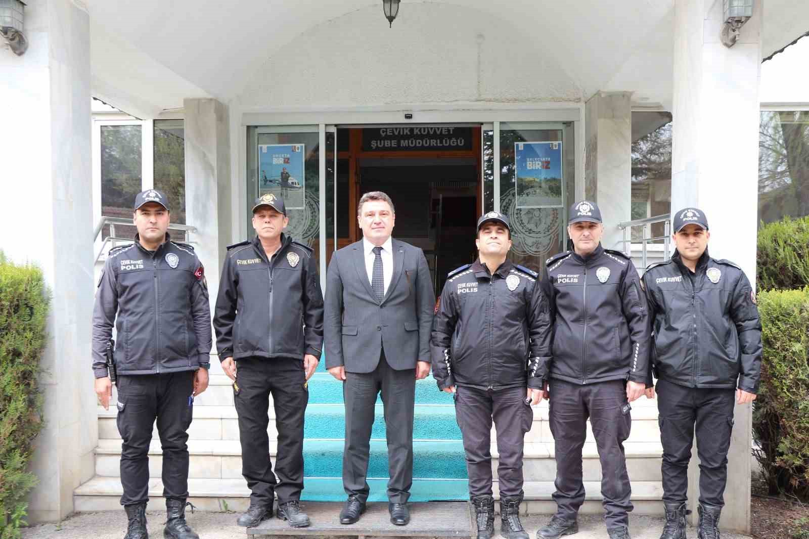 Adliyeden T&uuml;rk Polis Teşkilatı Haftası ziyaretleri
