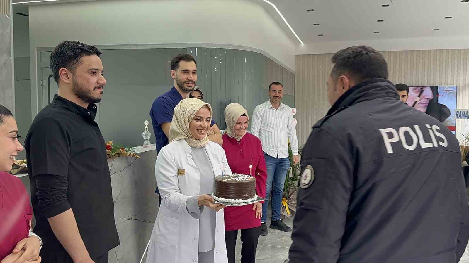 Kavga ihbarına gelen polisler s&uuml;rprizle karşılaştı
