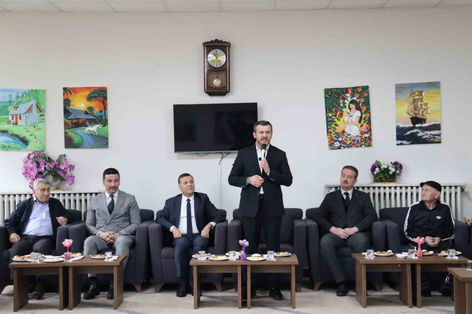 Başkan &Ccedil;etinkaya&rsquo;dan yaşlılara "vefa" ziyareti
