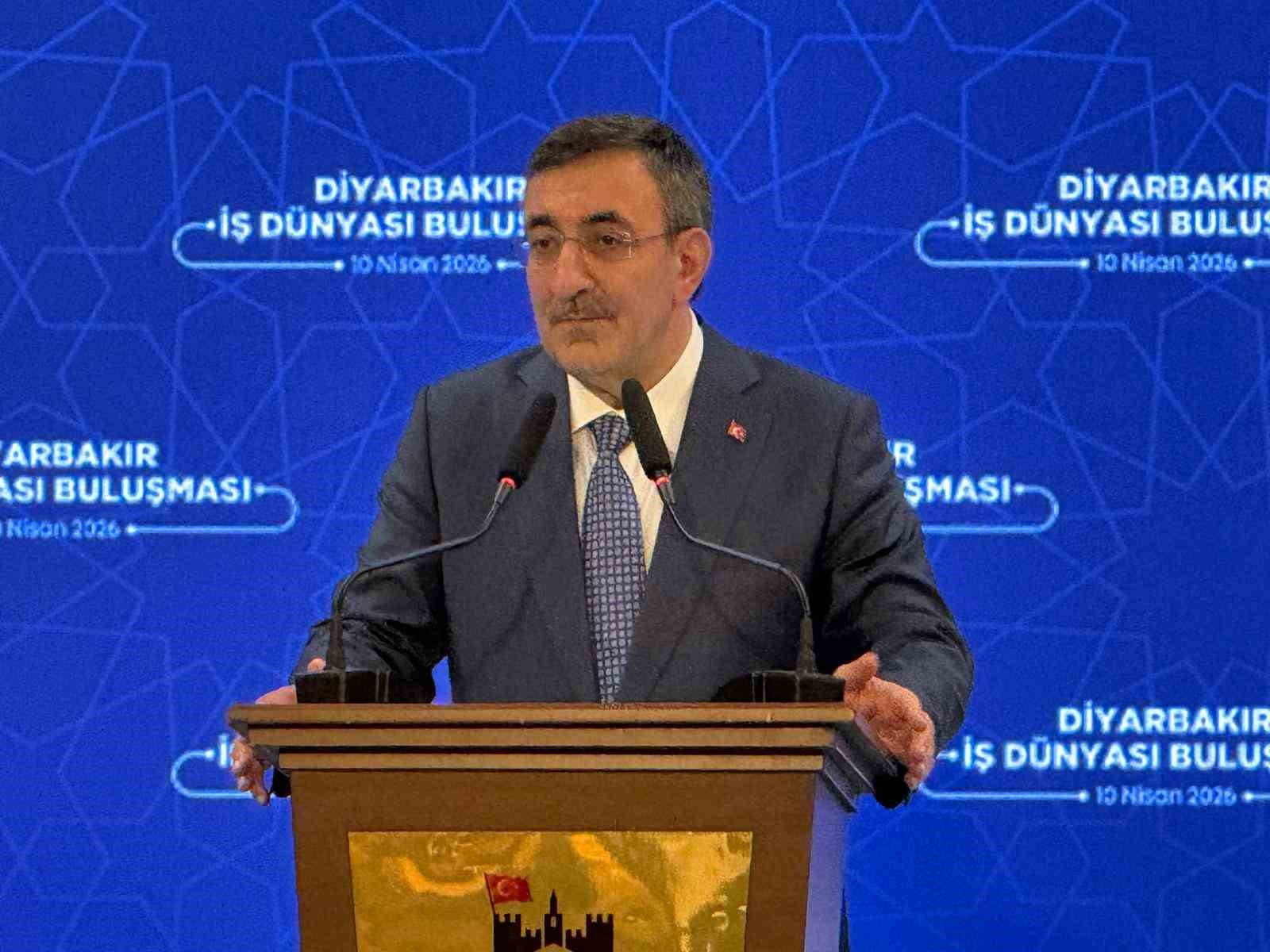 Cumhurbaşkanı Yardımcısı Yılmaz: &rsquo;&rsquo;Herkesin diline, &uuml;slubuna, yaklaşımına &ccedil;ok dikkat etmesi gereken bir s&uuml;re&ccedil;ten ge&ccedil;tiğimizi de ifade etmek istiyorum&rsquo;&rsquo;
