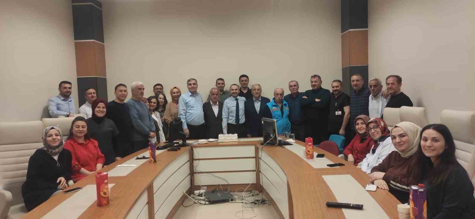 Vezirköprü’de emekliye ayrılan hastane çalışanlarına veda