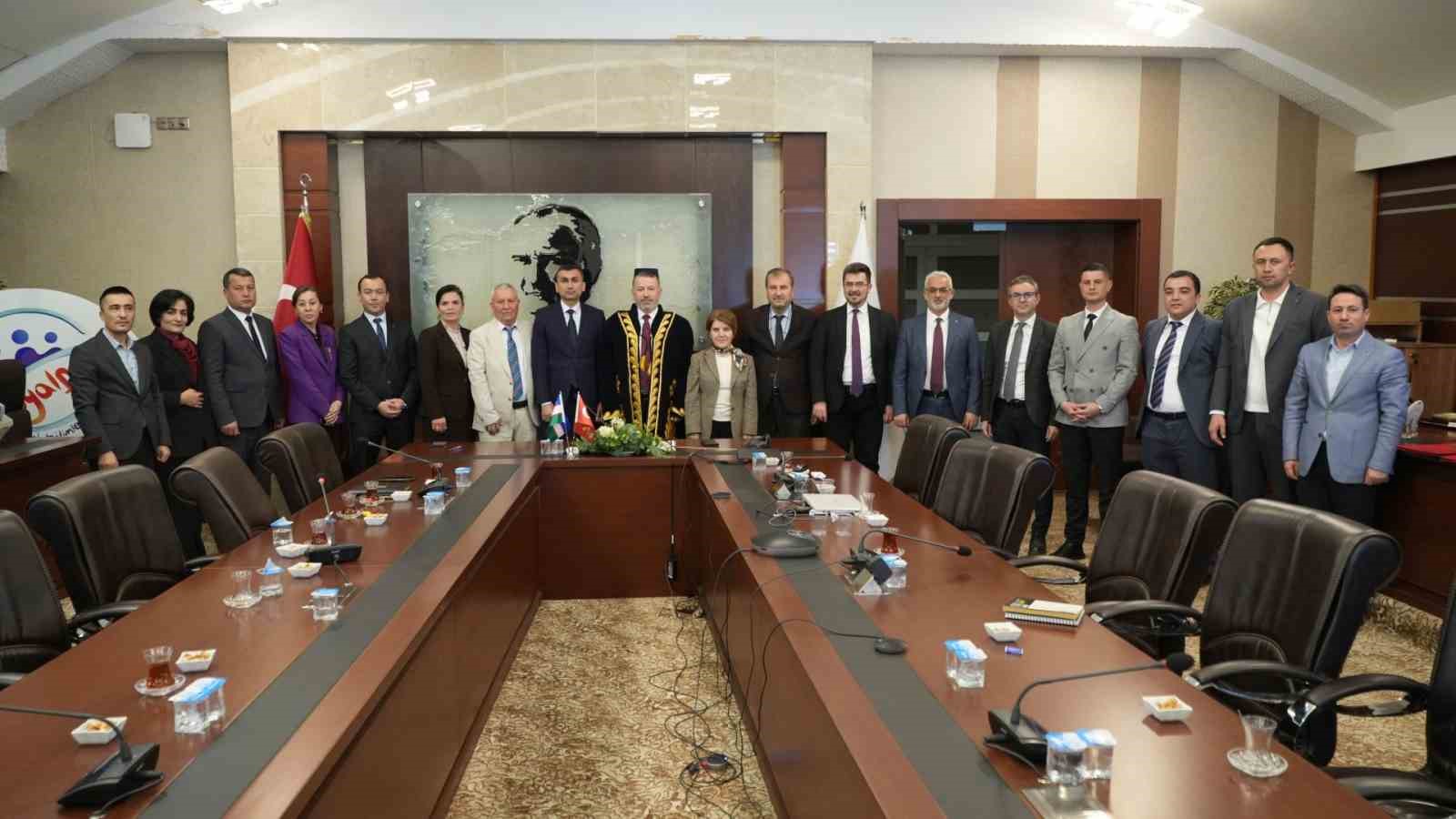 KBÜ, Taşkent Beşeri Bilimler Üniversitesi ile iş birliği protokolü imzaladı