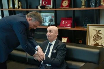 Bakan &Ccedil;ift&ccedil;i, 15 Temmuz Gazisi Turgut Aslan&rsquo;ı ziyaret etti
