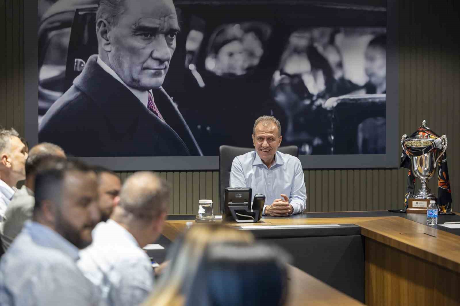 Başkan Se&ccedil;er:   "&Ccedil;BK Mersin&rsquo;in başarısı kentimiz i&ccedil;in b&uuml;y&uuml;k bir zenginlik"
