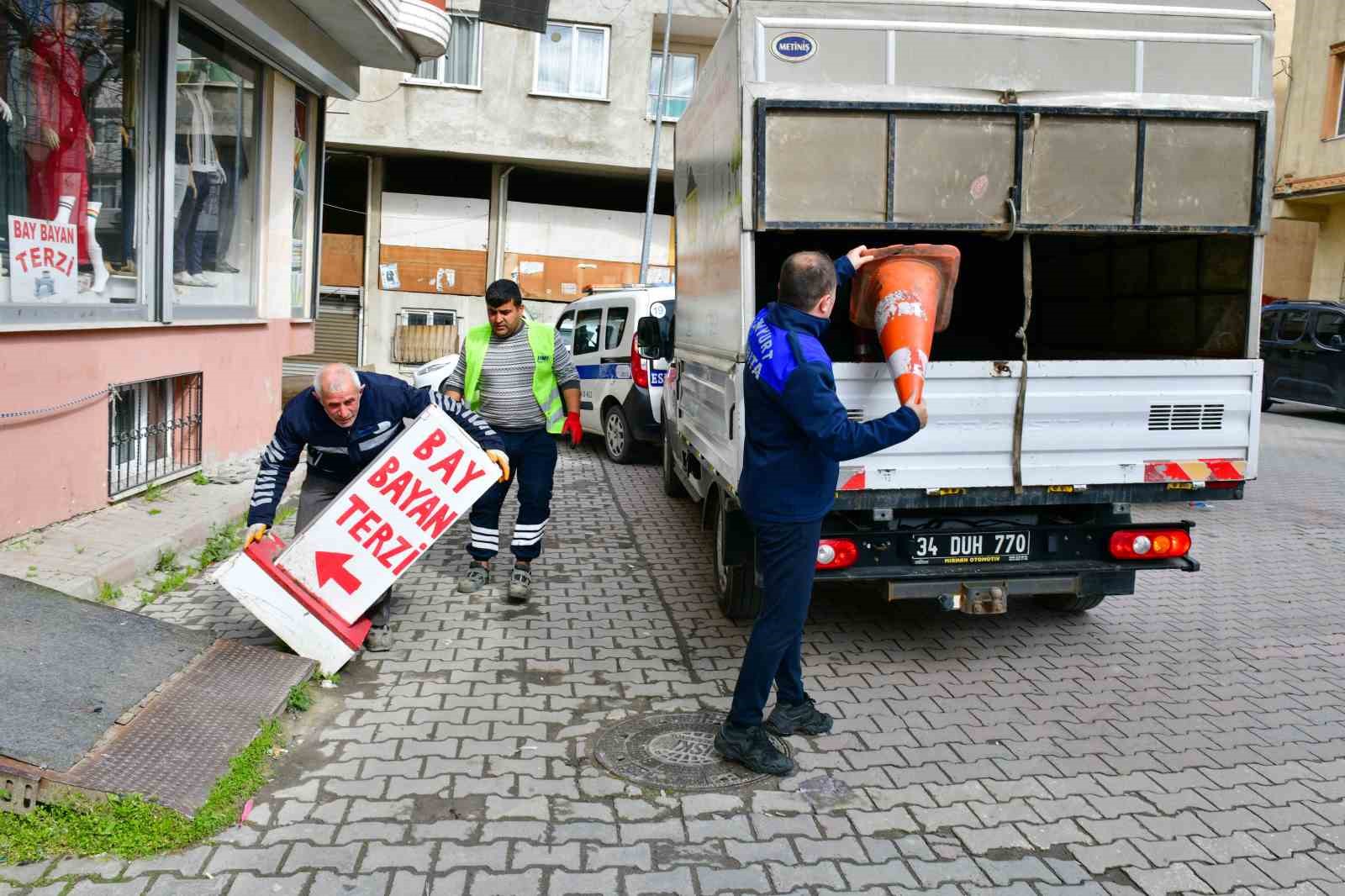 Esenyurt&rsquo;ta kaldırım işgallerine zabıta engeli

