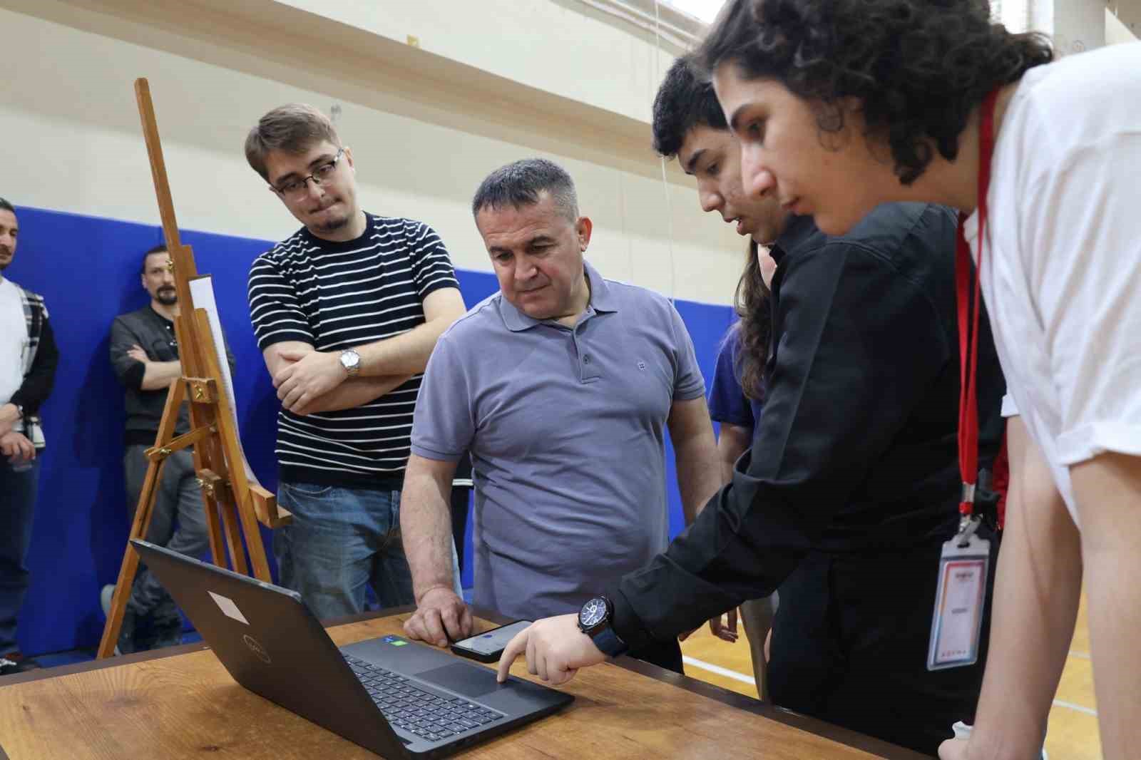 Bilecik’te geleceğin teknoloji yıldızları için büyük gün: DENEYAP E-Sınav maratonu başladı
