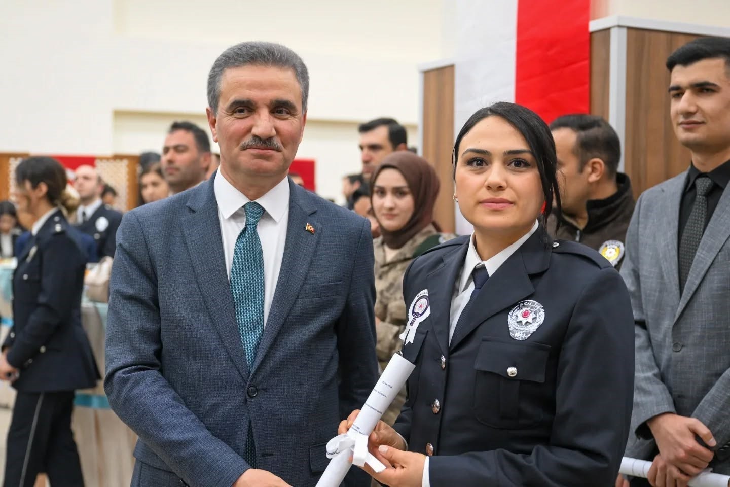 Vali Aydın Baruş; polis haftası dolayısıyla d&uuml;zenlenen resepsiyona katıldı
