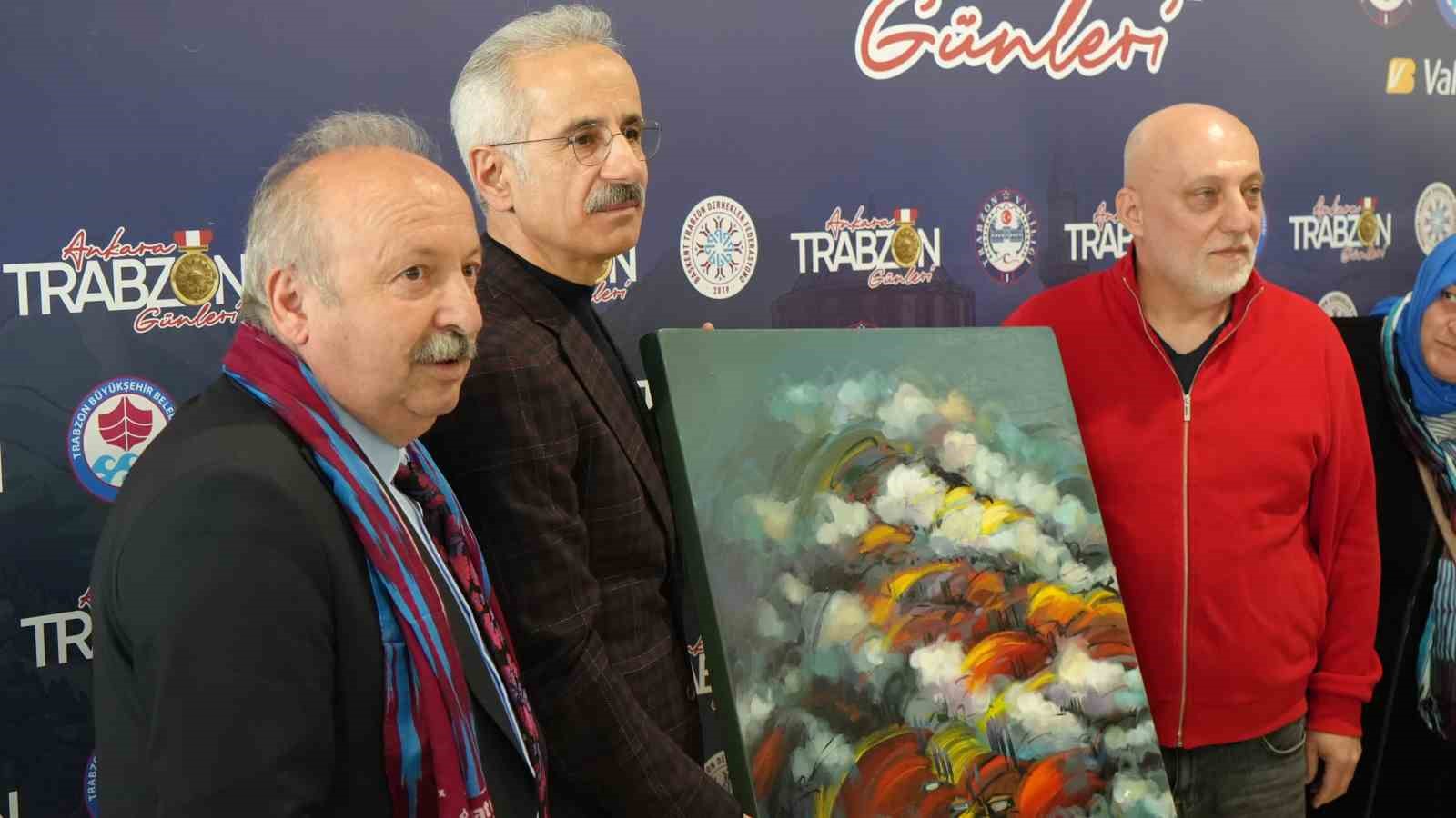 Bakan Uraloğlu: "Libya u&ccedil;ağının d&uuml;ş&uuml;ş&uuml;yle ilgili hem bizim kaza kırım ekiplerimizin hem de başsavcılığımızın başlatmış olduğu bir s&uuml;re&ccedil; var"
