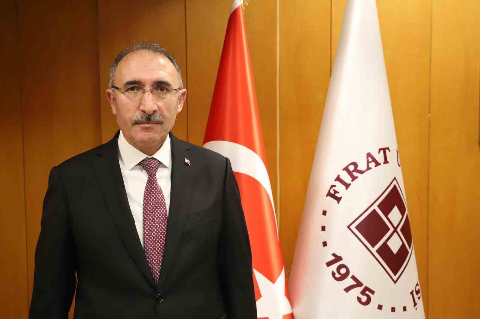 Rektör Göktaş, "Fırat Üniversitemizin kuruluşunun 51. yıl dönümünü büyük bir gururla karşılıyoruz"