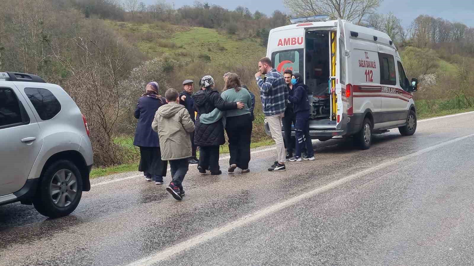 Giresun’dan Sinop’a gelen aile kaza yaptı: 5 yaralı