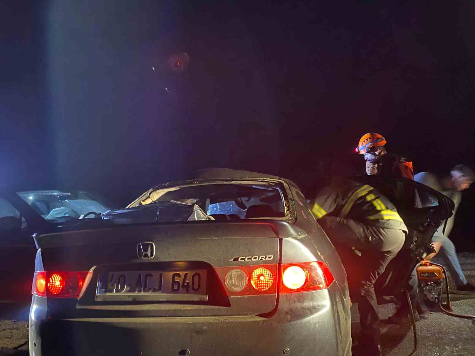 Kırşehir’de iki otomobil çarpıştı: 6 yaralı