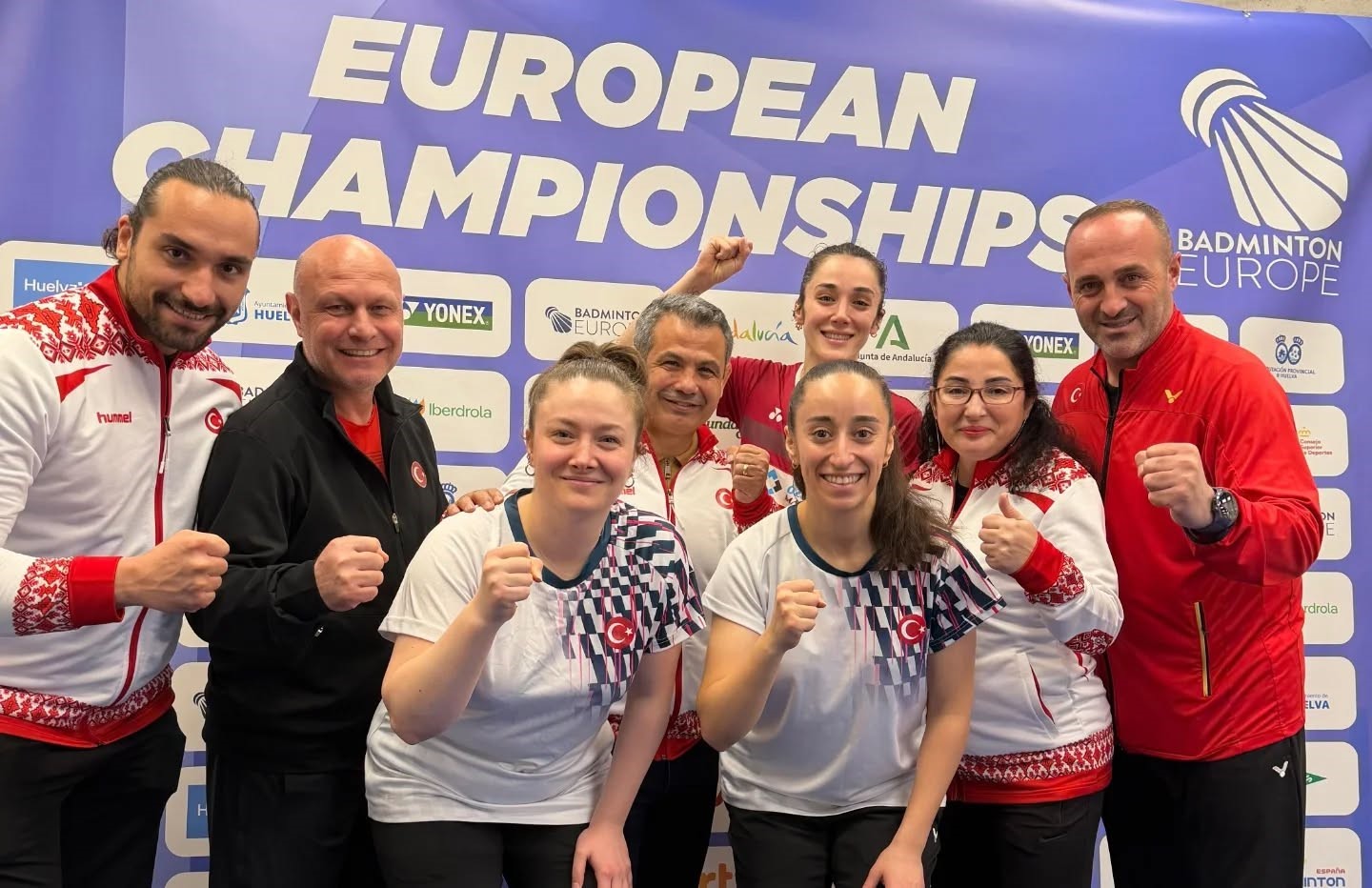 T&uuml;rk badmintonunda tarihi başarı: Avrupa ikinciliği
