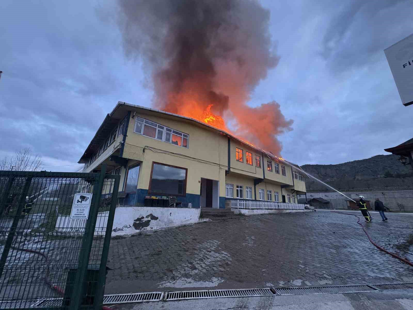 Kastamonu&rsquo;da fabrika yangını
