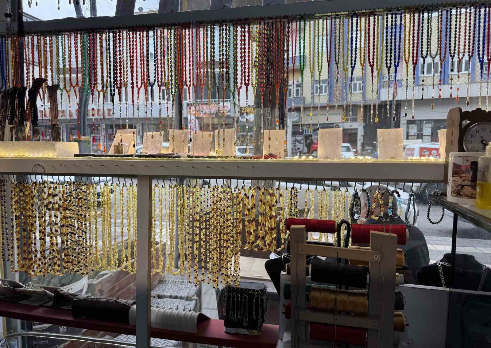 Diyarbakır&rsquo;dan d&uuml;nyaya uzanan tespih yolculuğu
