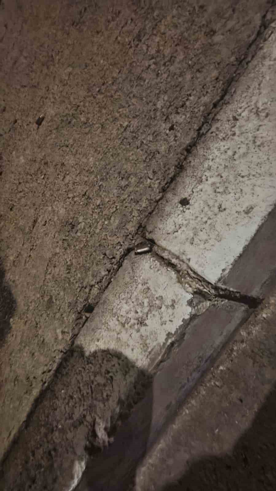 Kuru sıkı tabancayla havaya ateş a&ccedil;tı, yunus timlerinden ka&ccedil;amadı
