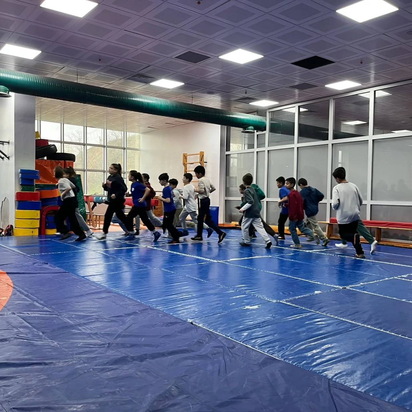 Geleceğin pehlivanları güreş kursuyla yetişiyor