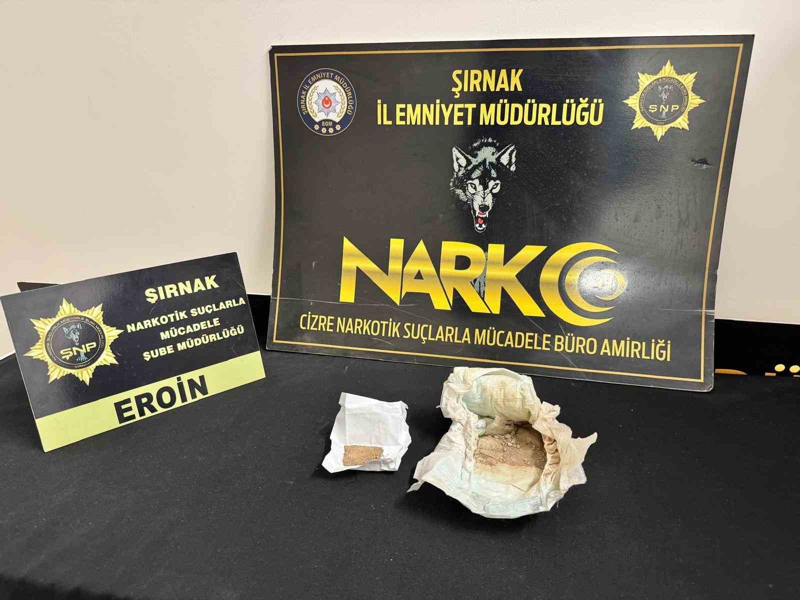 Şırnak’ta çocuk bezine gizlenmiş eroin ele geçirildi: 1 gözaltı