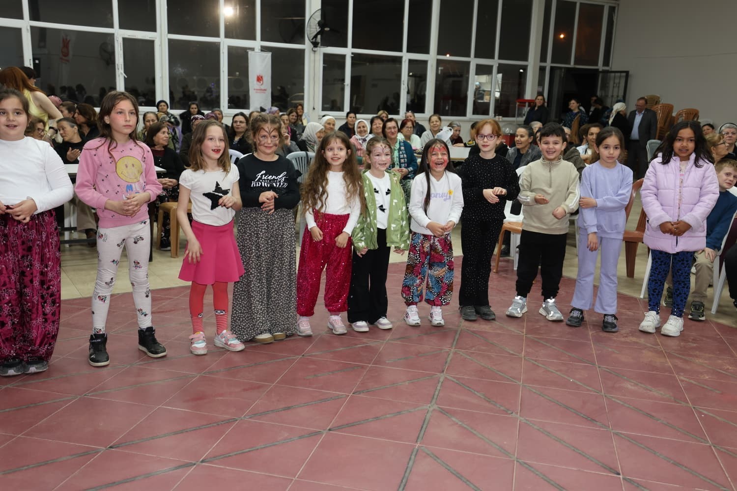 Yeniköy’de şalvar gecesine büyük ilgi