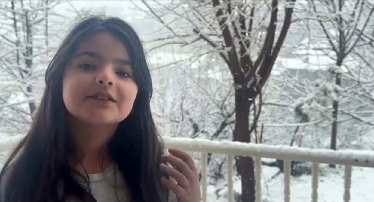 Hakkari beyaza b&uuml;r&uuml;nd&uuml;
