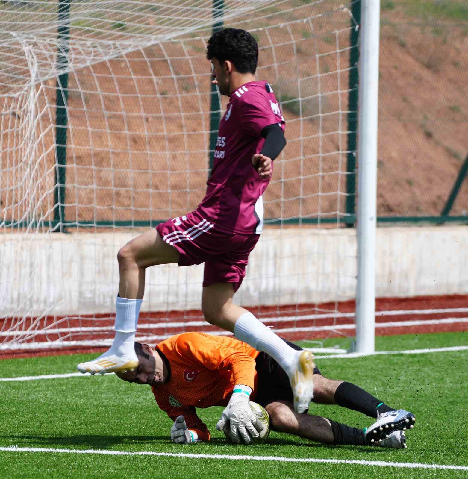 İşitme Engelliler Futbol S&uuml;per Ligi: Kırşehir İESK: 0 - Ankara İESK: 2
