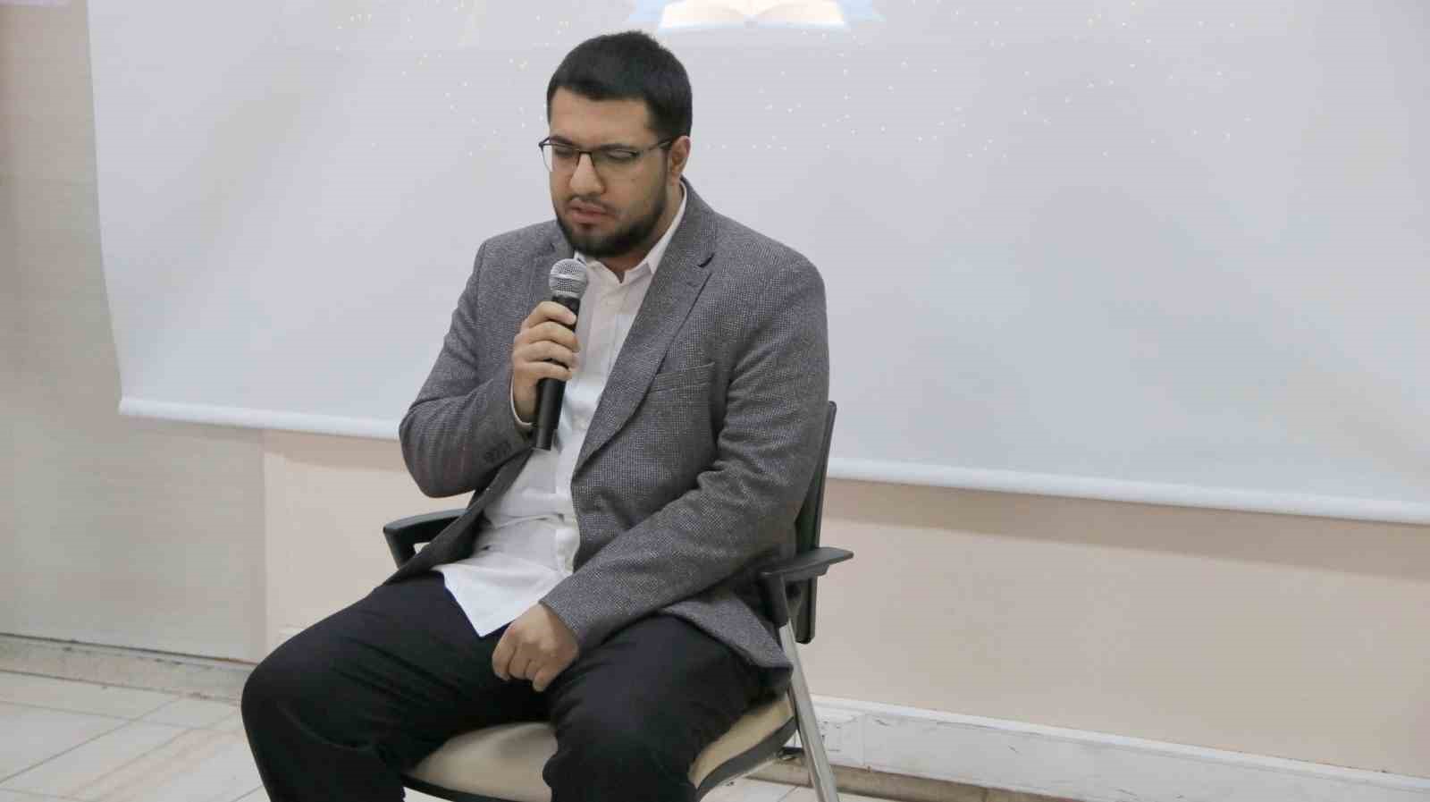 Sivaslı şehidin adı k&uuml;t&uuml;phanede yaşatılacak
