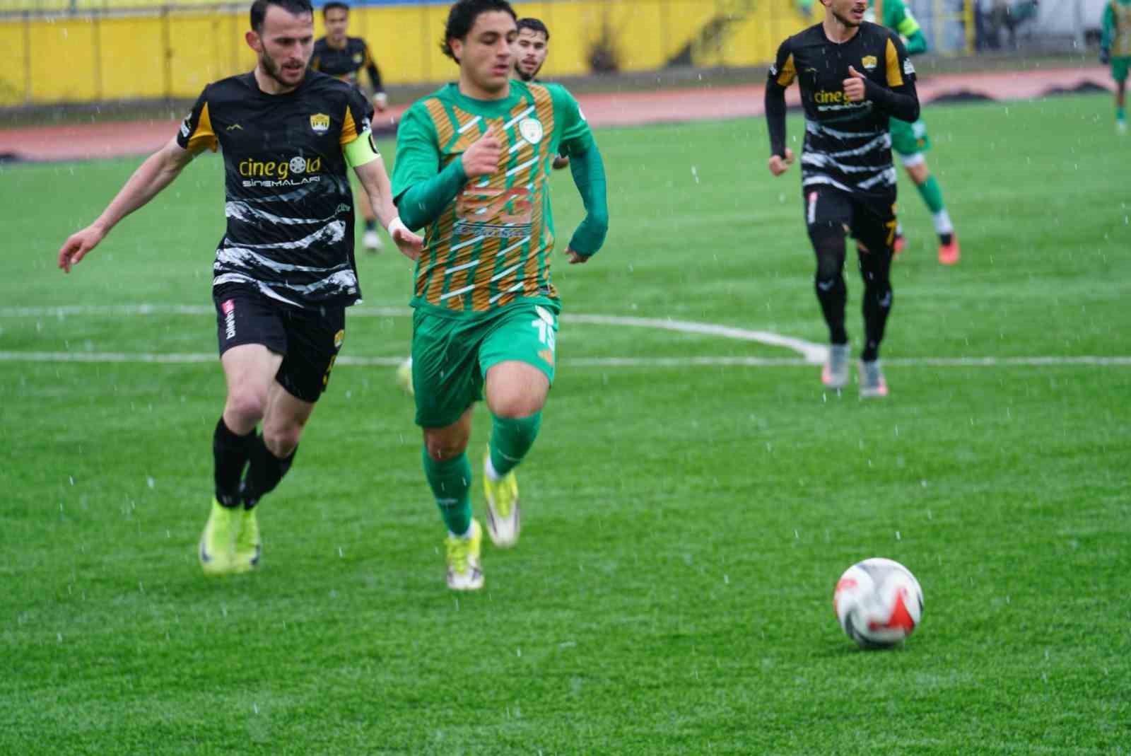 Malatya Yeşilyurtspor deplasmanda 3 puanla d&ouml;nd&uuml;
