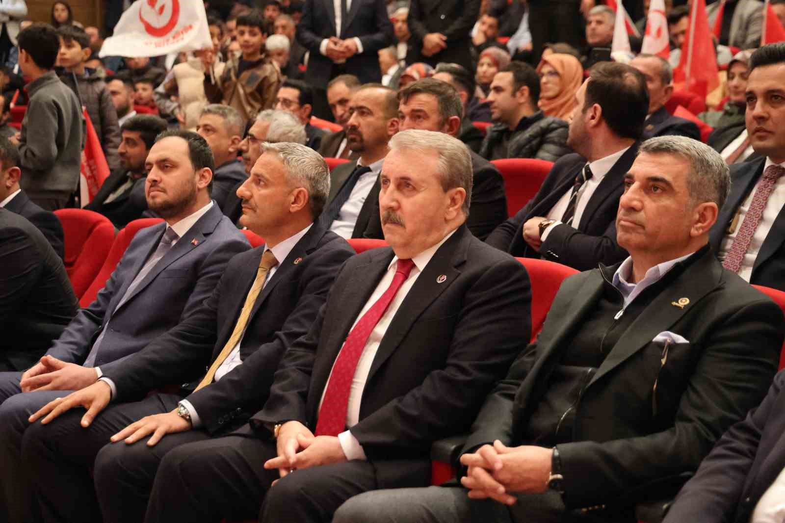 BBP Genel Başkanı Destici: "Türkiye olarak bölgemizde savaş istemiyoruz"