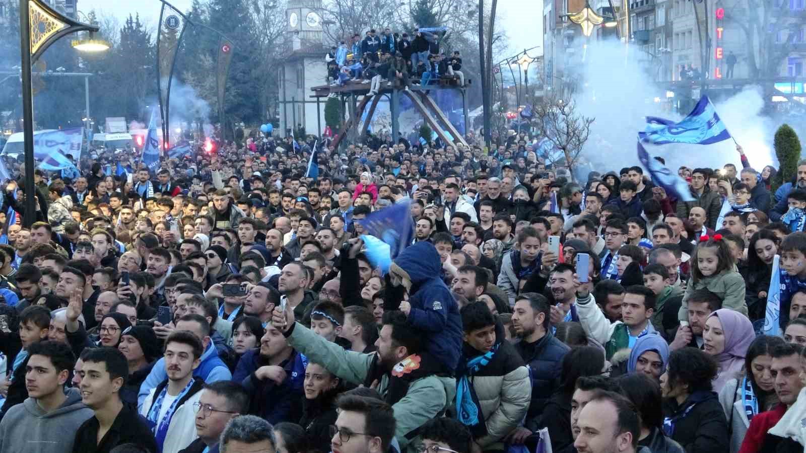 K&uuml;tahyaspor 24 yıl sonra TFF 2. Lig&rsquo;de
