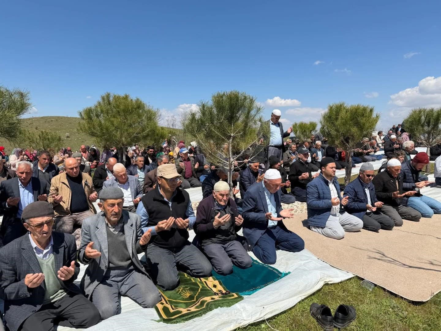 Kızıl&ccedil;ukur&rsquo;da yağmur duası geleneği yaşatıldı
