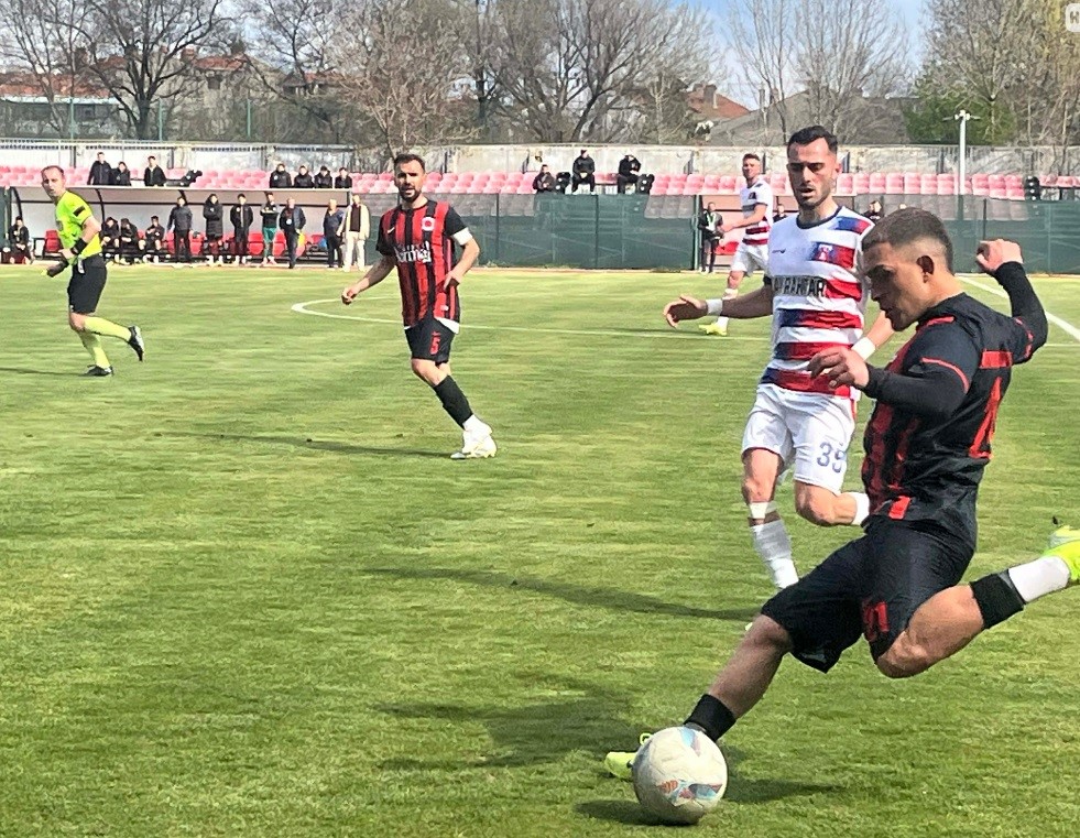 Tavşanlı derbisinde kazanan &ccedil;ıkmadı
