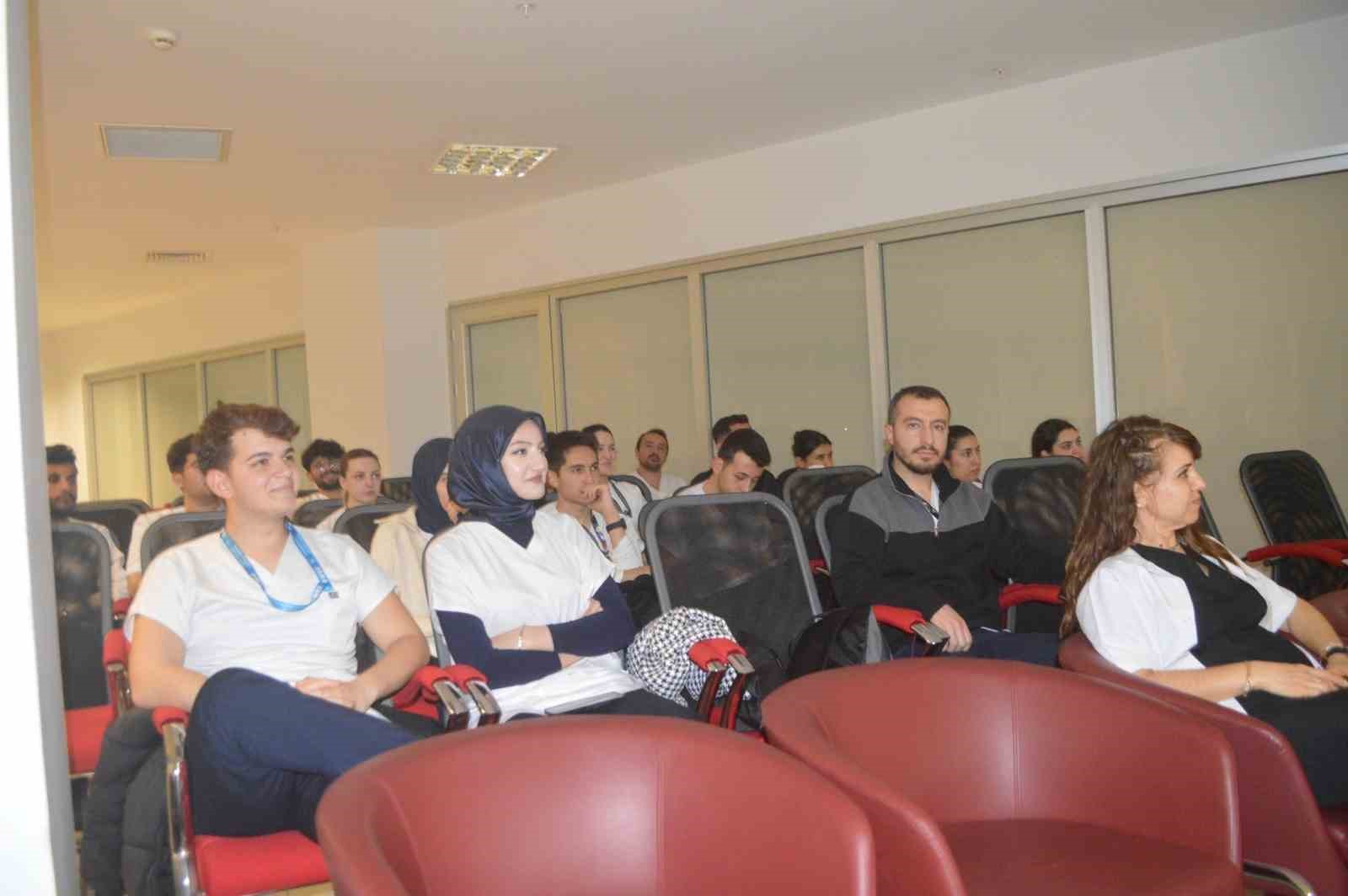 Muğla&rsquo;da gen&ccedil;lere sağlıklı yaşam anlatıldı
