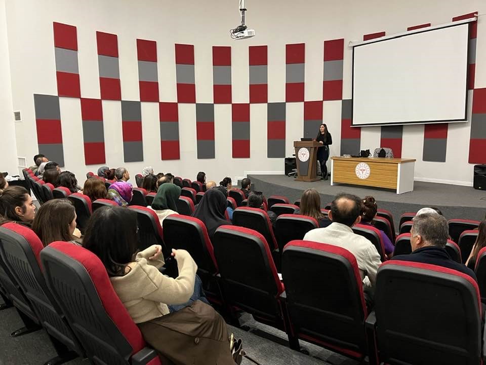 Aydın&rsquo;da vatandaşlara koruyucu aile eğitimi
